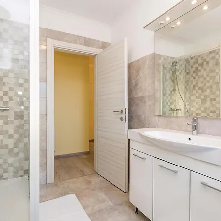 Awesome In With Wifi Apartment Cavle